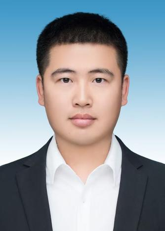 王小龙.png